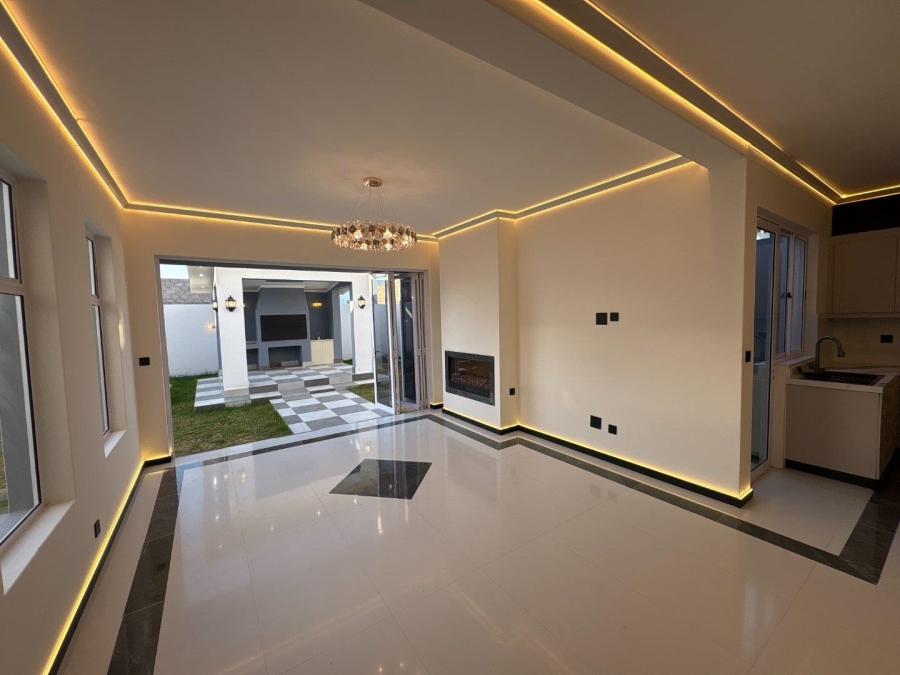 4 Bedroom Property for Sale in Sandown Western Cape